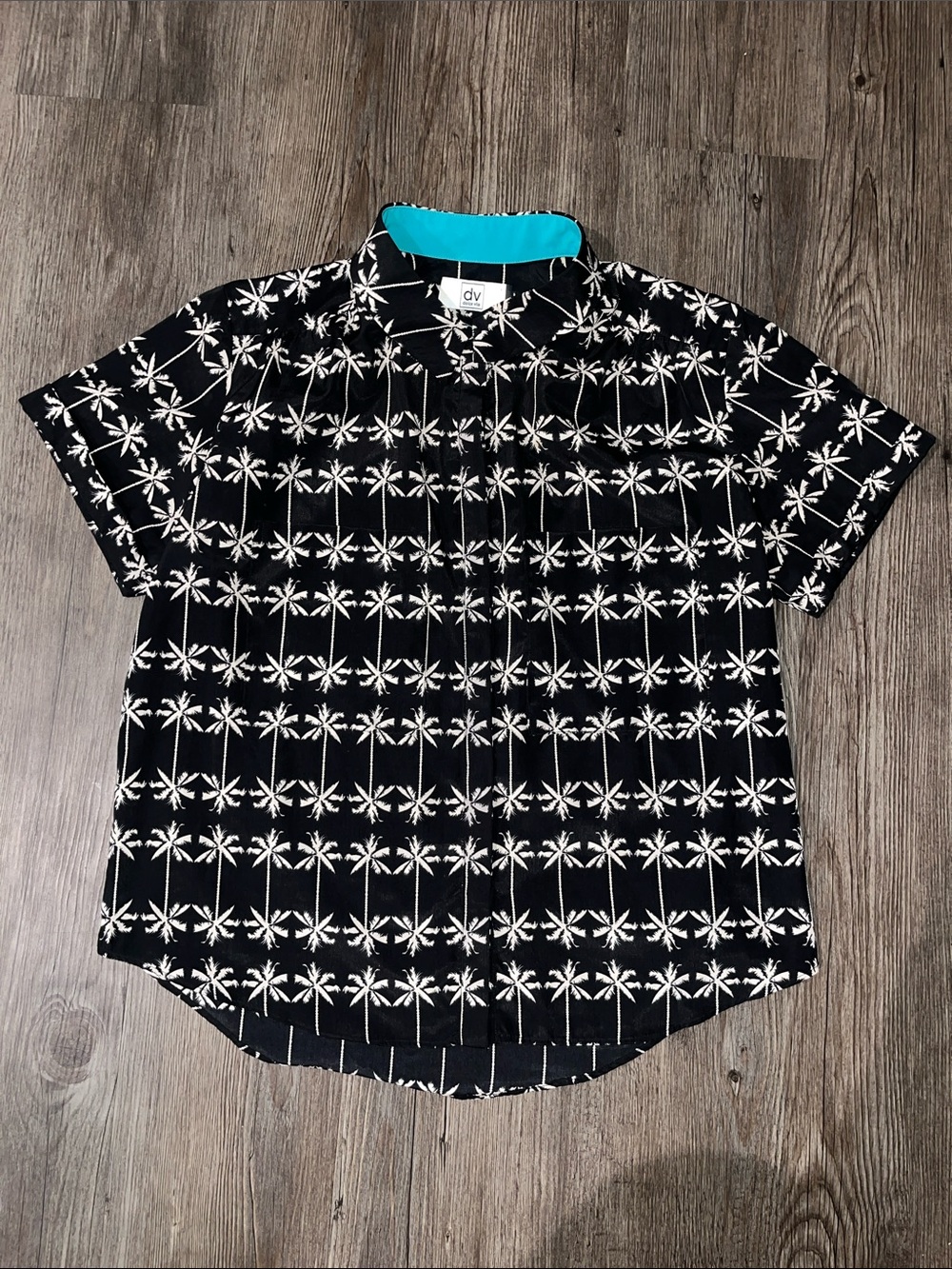 DOLCE VITA Palm-Print Button Up Short Sleeve Shirt